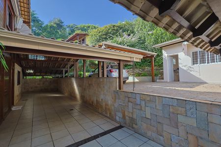 Casa de Condomínio à venda com 3 quartos, 450m² em Vila D’el Rey, Nova Lima