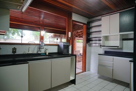 Casa para alugar com 100m², 3 quartos e 2 vagas Casa para alugar com 100m², 3 quartos e 2 vagasCozinha