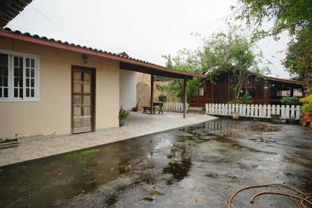 Casa para alugar com 100m², 3 quartos e 2 vagas Casa para alugar com 100m², 3 quartos e 2 vagasÁrea externa
