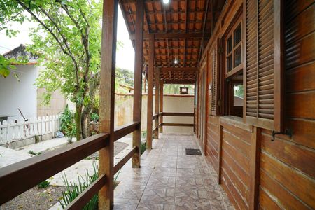 Casa para alugar com 100m², 3 quartos e 2 vagas Casa para alugar com 100m², 3 quartos e 2 vagasVaranda