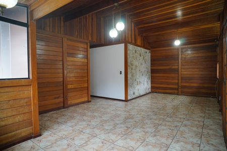 Casa para alugar com 100m², 3 quartos e 2 vagas Casa para alugar com 100m², 3 quartos e 2 vagasSala