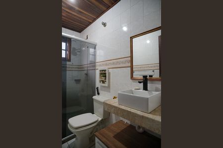 Casa para alugar com 100m², 3 quartos e 2 vagas Casa para alugar com 100m², 3 quartos e 2 vagasBanheiro Social