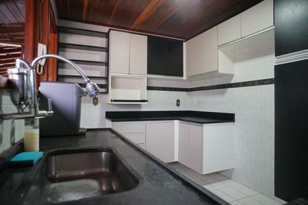 Casa para alugar com 100m², 3 quartos e 2 vagas Casa para alugar com 100m², 3 quartos e 2 vagasCozinha
