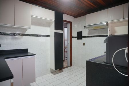 Casa para alugar com 100m², 3 quartos e 2 vagas Casa para alugar com 100m², 3 quartos e 2 vagasCozinha