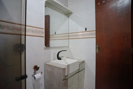 Casa para alugar com 100m², 3 quartos e 2 vagas Casa para alugar com 100m², 3 quartos e 2 vagasBanheiro do Quarto 1