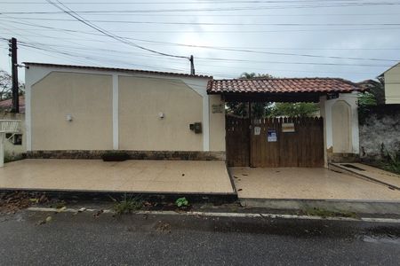 Casa para alugar com 100m², 3 quartos e 2 vagas Casa para alugar com 100m², 3 quartos e 2 vagasFachada