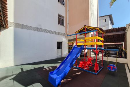 Apartamento à venda com 75m², 3 quartos e 1 vaga Apartamento à venda com 75m², 3 quartos e 1 vagaÁrea comum - Playground