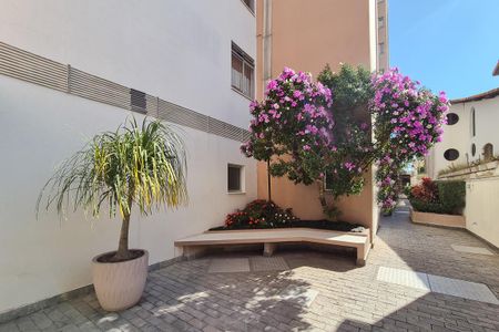 Apartamento à venda com 75m², 3 quartos e 1 vaga Apartamento à venda com 75m², 3 quartos e 1 vagaÁrea comum