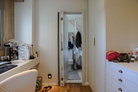 Apartamento para alugar com 151m², 2 quartos e 3 vagas Apartamento para alugar com 151m², 2 quartos e 3 vagasCloset - Quarto 1 - Suíte