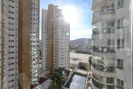 Apartamento para alugar com 151m², 2 quartos e 3 vagas Apartamento para alugar com 151m², 2 quartos e 3 vagasVista - Varanda