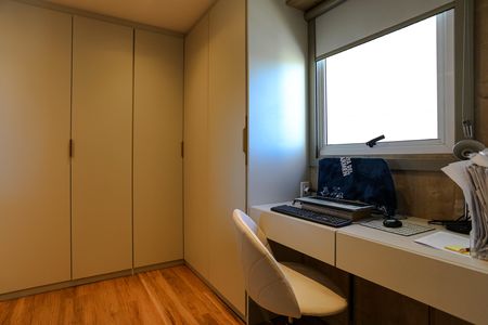 Apartamento para alugar com 151m², 2 quartos e 3 vagas Apartamento para alugar com 151m², 2 quartos e 3 vagasCloset - Quarto 1 - Suíte