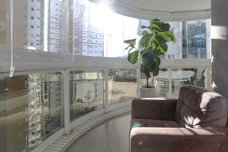 Varanda de apartamento para alugar com 2 quartos, 151m² em Parque Monte Libano, Mogi das Cruzes