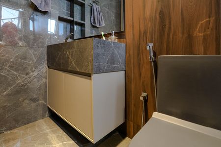 Apartamento para alugar com 151m², 2 quartos e 3 vagas Apartamento para alugar com 151m², 2 quartos e 3 vagasBanheiro