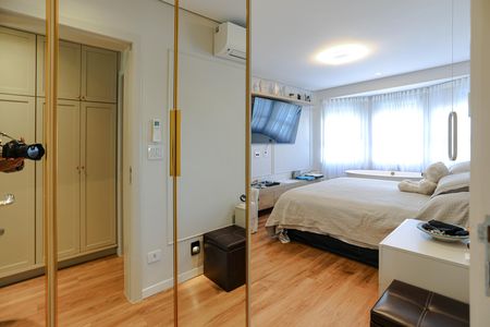 Apartamento para alugar com 151m², 2 quartos e 3 vagas Apartamento para alugar com 151m², 2 quartos e 3 vagasQuarto 1 - Suíte