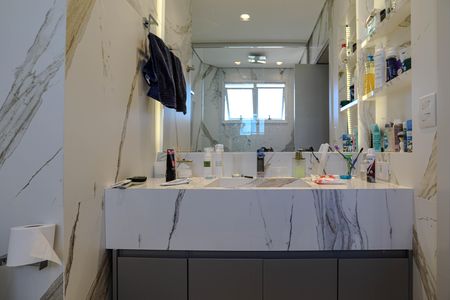 Apartamento para alugar com 151m², 2 quartos e 3 vagas Apartamento para alugar com 151m², 2 quartos e 3 vagasBanheiro - Quarto 1 - Suíte