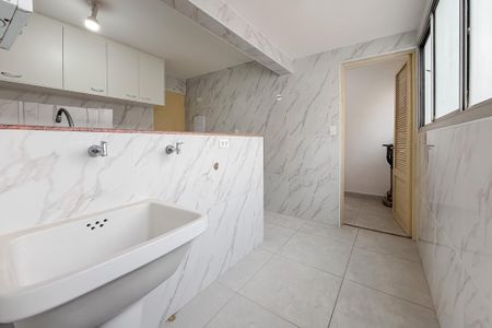 Apartamento à venda com 82m², 2 quartos e sem vaga Apartamento à venda com 82m², 2 quartos e sem vagaÁrea de Serviço
