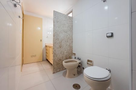 Apartamento à venda com 82m², 2 quartos e sem vaga Apartamento à venda com 82m², 2 quartos e sem vagaBanheiro Social