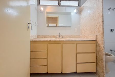 Apartamento à venda com 82m², 2 quartos e sem vaga Apartamento à venda com 82m², 2 quartos e sem vagaBanheiro Social
