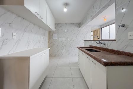 Apartamento à venda com 82m², 2 quartos e sem vaga Apartamento à venda com 82m², 2 quartos e sem vagaCozinha