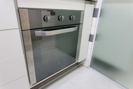 Apartamento para alugar com 55m², 3 quartos e 1 vaga Apartamento para alugar com 55m², 3 quartos e 1 vagaCozinha - Forno