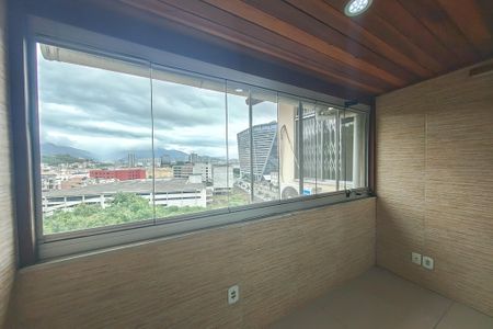 Apartamento à venda com 80m², 4 quartos e 2 vagas Apartamento à venda com 80m², 4 quartos e 2 vagasSuite