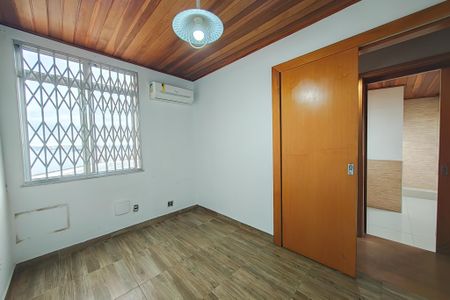 Apartamento à venda com 80m², 4 quartos e 2 vagas Apartamento à venda com 80m², 4 quartos e 2 vagasQuarto 2