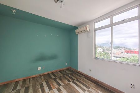 Apartamento à venda com 80m², 4 quartos e 2 vagas Apartamento à venda com 80m², 4 quartos e 2 vagasQuarto