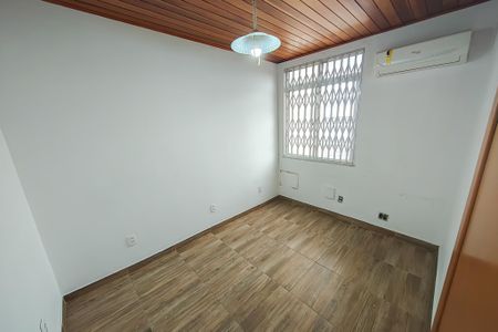 Apartamento à venda com 80m², 4 quartos e 2 vagas Apartamento à venda com 80m², 4 quartos e 2 vagasQuarto 2