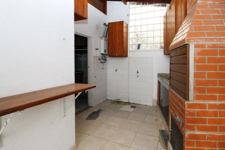 Casa de condomínio para alugar com 85m², 3 quartos e 1 vagaQuintal