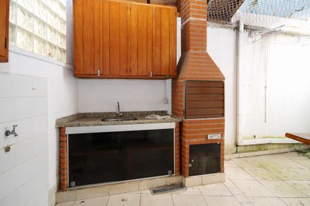 Casa de condomínio para alugar com 85m², 3 quartos e 1 vagaChurrasqueira