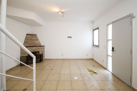Casa de condomínio para alugar com 85m², 3 quartos e 1 vagaSala