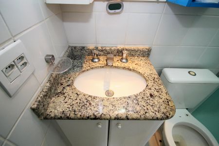Casa de condomínio para alugar com 85m², 3 quartos e 1 vagaBanheiro Suíte