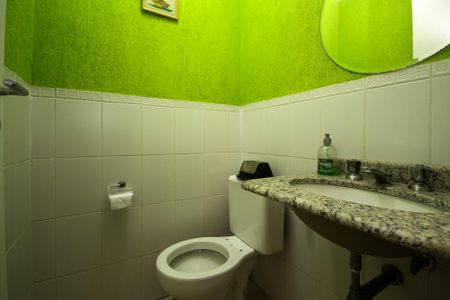 Casa de condomínio para alugar com 85m², 3 quartos e 1 vagaLavabo