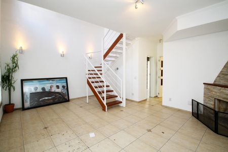 Sala de casa de condomínio para alugar com 3 quartos, 85m² em Granja Viana, Cotia