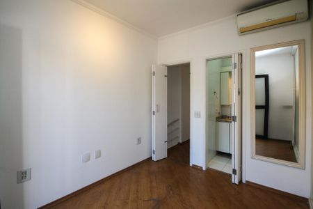 Casa de condomínio para alugar com 85m², 3 quartos e 1 vagaSuíte