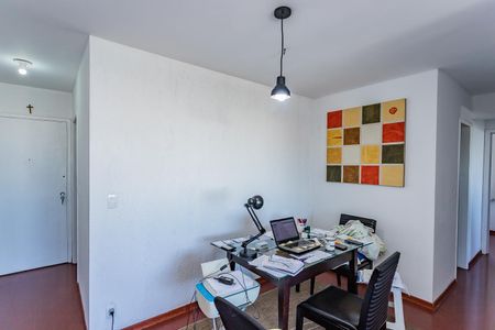 Sala de apartamento para alugar com 3 quartos, 74m² em Piqueri, São Paulo