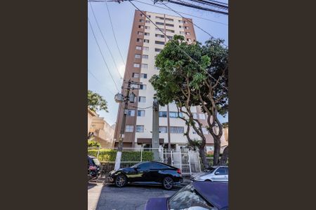 Apartamento para alugar com 74m², 3 quartos e 1 vaga Apartamento para alugar com 74m², 3 quartos e 1 vagaFachada