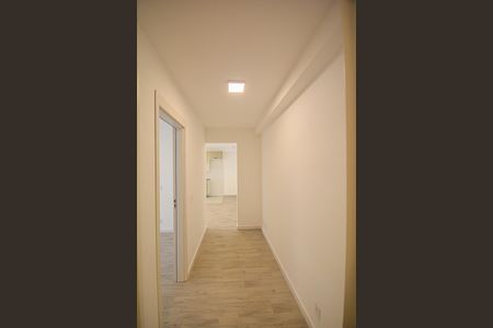 Apartamento para alugar com 58m², 2 quartos e 1 vaga Apartamento para alugar com 58m², 2 quartos e 1 vagaCorredor