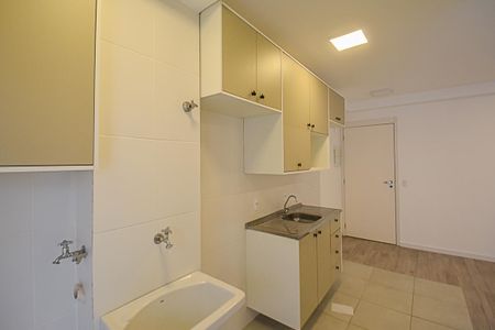 Apartamento para alugar com 58m², 2 quartos e 1 vaga Apartamento para alugar com 58m², 2 quartos e 1 vagaCozinha e Área de Serviço