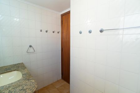Apartamento para alugar com 75m², 3 quartos e 1 vaga Apartamento para alugar com 75m², 3 quartos e 1 vagaBanheiro