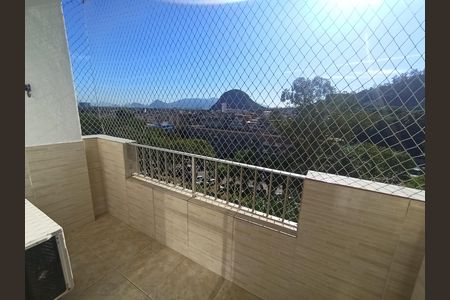 Apartamento à venda com 58m², 2 quartos e 1 vaga Apartamento à venda com 58m², 2 quartos e 1 vagaVaranda