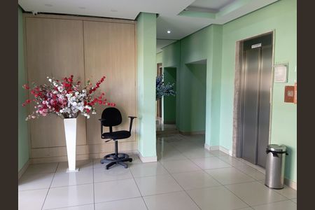 Apartamento à venda com 58m², 2 quartos e 1 vaga Apartamento à venda com 58m², 2 quartos e 1 vagaHall de entrada