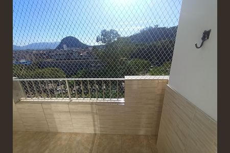 Apartamento à venda com 58m², 2 quartos e 1 vaga Apartamento à venda com 58m², 2 quartos e 1 vagaVaranda