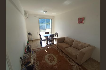 Apartamento à venda com 58m², 2 quartos e 1 vaga Apartamento à venda com 58m², 2 quartos e 1 vagaSala