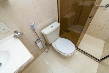Casa para alugar com 60m², 2 quartos e 1 vaga Casa para alugar com 60m², 2 quartos e 1 vagaBanheiro 2