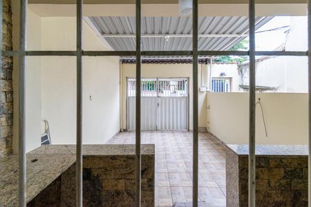 Vista da Sala de casa para alugar com 2 quartos, 60m² em Olaria, Rio de Janeiro