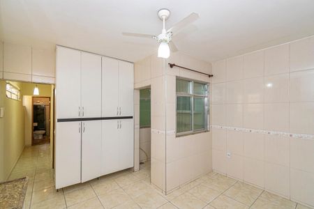 Casa para alugar com 60m², 2 quartos e 1 vaga Casa para alugar com 60m², 2 quartos e 1 vagaCozinha