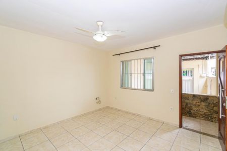 Sala de casa para alugar com 2 quartos, 60m² em Olaria, Rio de Janeiro