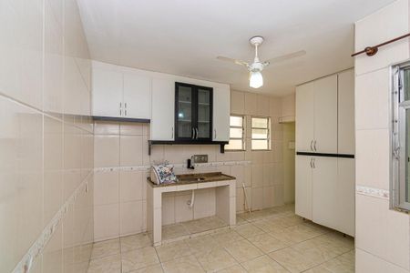 Casa para alugar com 60m², 2 quartos e 1 vaga Casa para alugar com 60m², 2 quartos e 1 vagaCozinha