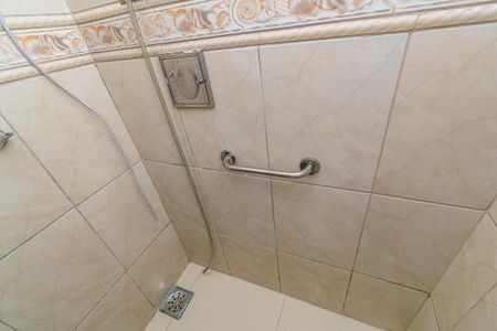 Casa para alugar com 60m², 2 quartos e 1 vaga Casa para alugar com 60m², 2 quartos e 1 vagaBanheiro 2